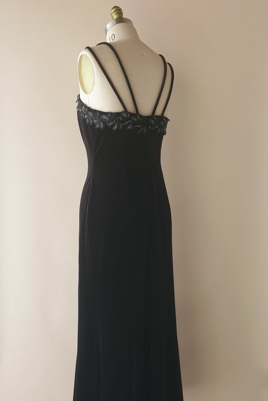 Glamorous vintage velvet gown Size 12